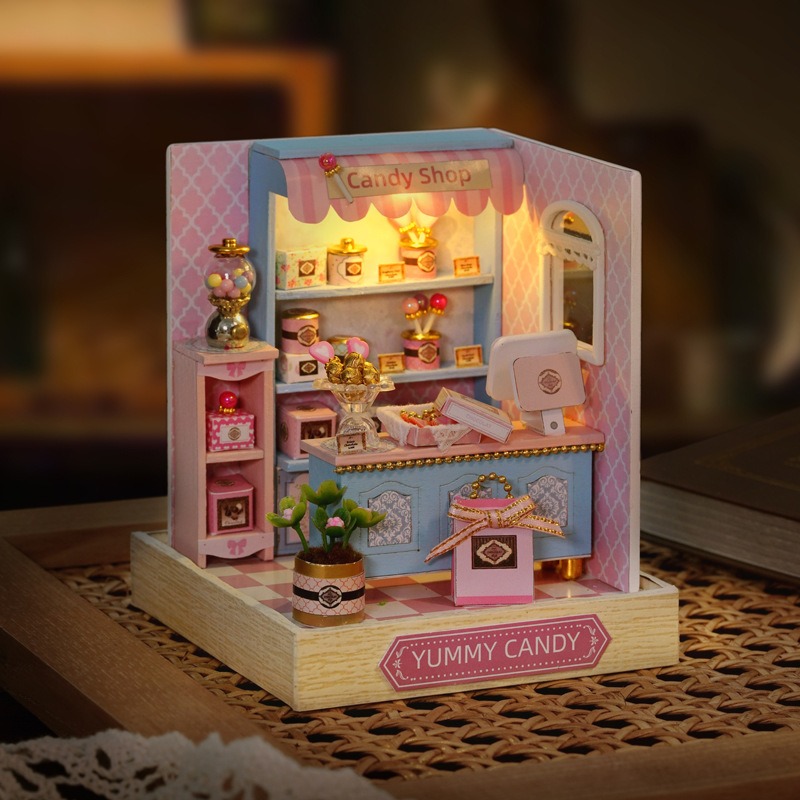 Mini Dollhouse Kit Sakura Stre - Home Decor Store recension och pris