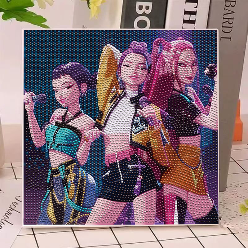 Anime Hunters Gilrs Lumi Mila  - Home Decor Mod recension och pris